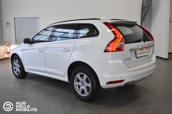 VOLVO XC60 D4 Momentum
